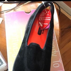 Skechers Go Walk  slip ons